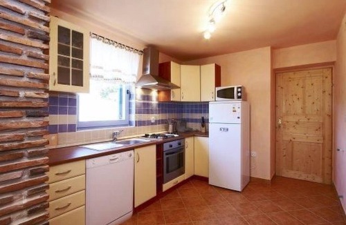 Strpacici House | Ruhiggelegene Villa mit eigenem Tennisplatz und Pool für Ausflüge in die Umgebu by Interhome