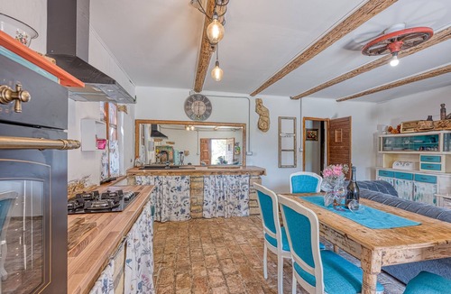 Heki House | Rustic Home Izabel with Pool, Pazin, Croatia