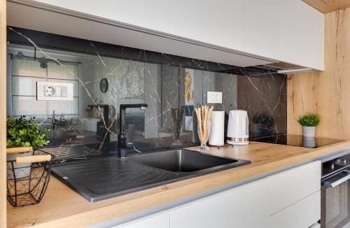 Nin Apartment | Salt Bloom Apartments Nin