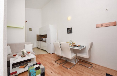Sveti Petar Apartment | San Pedro- Delux two bedroom apartment with seaview balcony (A4)