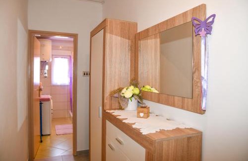 Supetarska Draga Apartment | Sandra