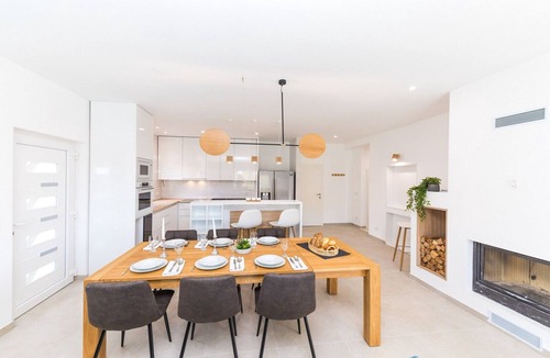 Municipality of Trogir Villa | Scenic Elegant Trogir Villa with Pool - Five Bedroom Villa