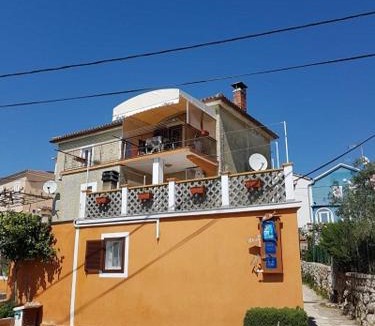 Miholascica Apartment | Sea View Apartments Agava I Near Pebble Beach & Private Parking