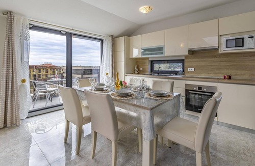 Pomer Apartment | Sea View Bijeca Apartment Aron
