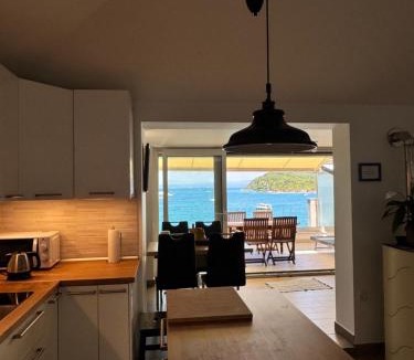 Strunjan Apartment | Seafront Apartment Strunjan
