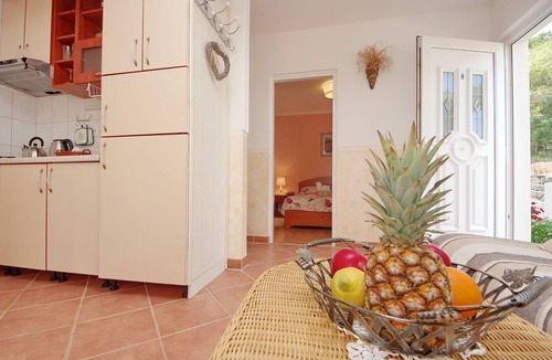 Zavala Apartment | Seafront Apartments Deveron - One Bedroom Apartment with Balcony and Sea View