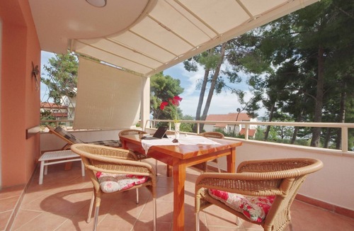 Zavala Apartment | Seafront Apartments Deveron - One Bedroom Apartment with Balcony and Sea View