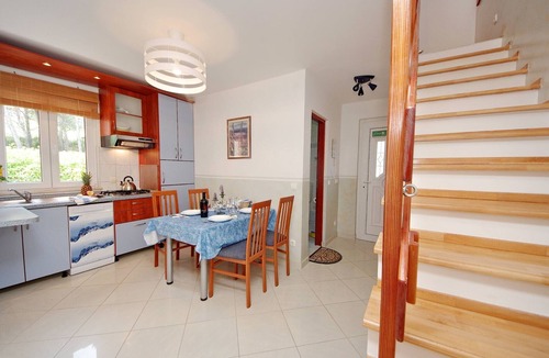 Zavala Apartment | Seafront Apartments Deveron - Duplex Two Bedroom Apartment with Balcony and Sea View