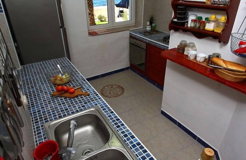 Cove Makarac (Milna) Apartment | Seafront View/Apartment Davor-Private garden/Steps to Sea