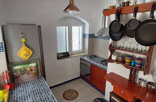 Cove Makarac (Milna) Apartment | Seafront View/Apartment Davor-Private garden/Steps to Sea