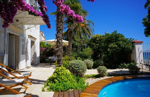 Orebic Villa | Seafront Villa Agnes, old captains house, beachfront villa with private pool