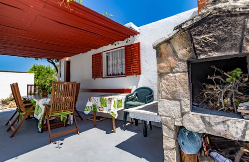 Pokrivenik House | Seaside holiday house Cove Zarace (Gdinj), Hvar (K-4603)