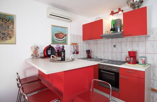 Seget Vranjica House | Seaside house with a swimming pool Seget Vranjica, Trogir (K-9430)