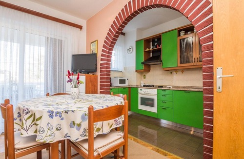 Vir Apartment | Seaside Tranquil Stay for 4