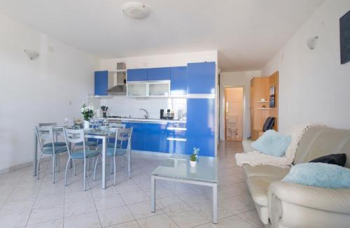 Cove Makarac (Milna) Apartment | Seaview Zen Milna