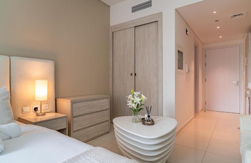 Palm Jumeirah Apartment | Seven Palm Jumeirah Studio - Private Beach Access