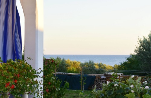 Zambratija Apartment | Shared gardened accommodation with bbq and sea view