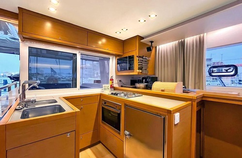 Pirovac Boat Rental | Sibenik Sun-soaked Sailing: A Luxurious Croatian Voyage