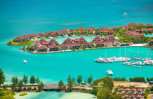 Pirovac Boat Rental | Sibenik Sun-soaked Sailing: A Luxurious Croatian Voyage