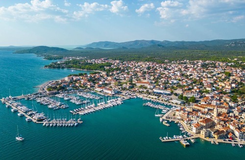 Pirovac Boat Rental | Sibenik Sun-soaked Sailing: A Luxurious Croatian Voyage