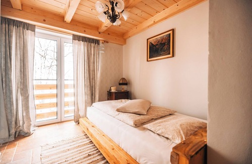Zalec Bed & Breakfast | Single bedroom at the idyllic location surrounded by nature