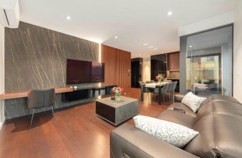Siska District Apartment | Skyline Luxury Residence Jana