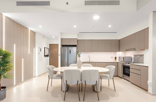 Downtown Dubai Apartment | SML Vacation Homes - Sky High Apartments with Burj Khalifa and Dubai Fountain Views @ Grande Signature, Downtown Dubai