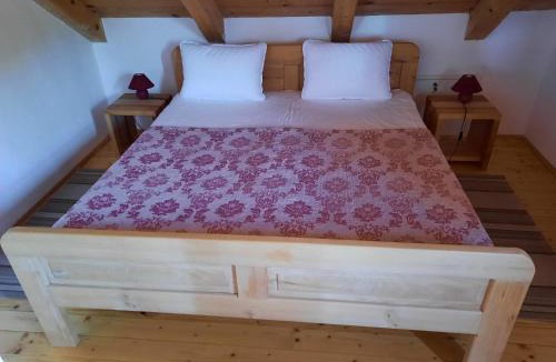 Municipality of Plaski Apartment | Soba Gallo