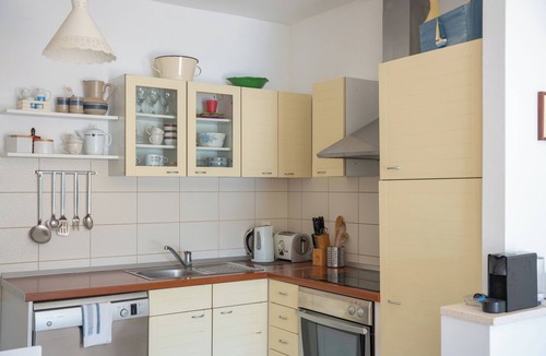 Klek Apartment | Spacious 3-bedroom apartment and a private deck just a few steps from the sea.