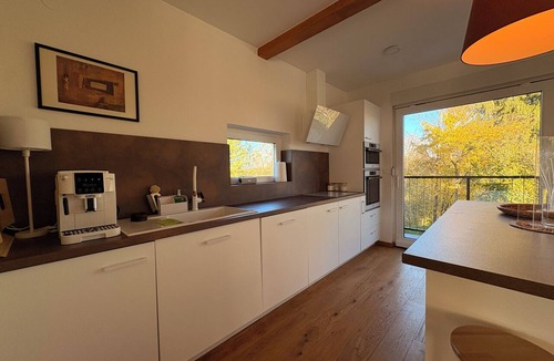 Bosiljevo House | Spacious house with a heated pool, sauna, and children's playground, not far from Karlovac.