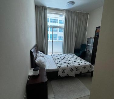 Ajman House | Spacious Private Master Room with Balcony and Ensuite Washroom