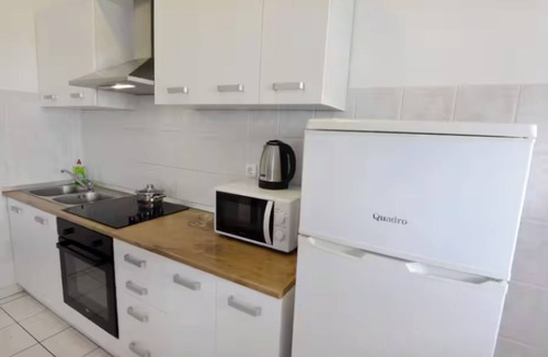 Monterol Apartment | Spacious retreat for families and friends