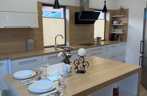 Cerklje na Gorenjskem House | Spacious Family Villa – 4BR, 3Bath Near Airport