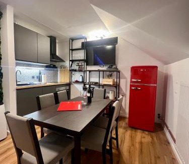 Kranjska Gora Apartment | Sport & Sunny Cosy Alpine Retreat