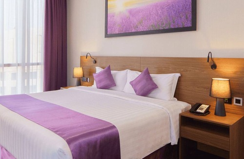 Downtown Dubai Hotel | Standard | Park Regis BB | Business Bay Base, Outdoor Pool, Spa Reset