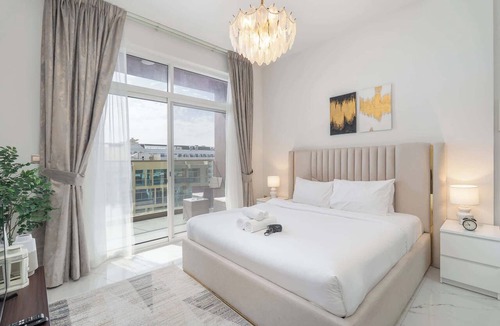 Al Barsha Apartment | StayShort - Magnificent Studio Living in Al Barsha South