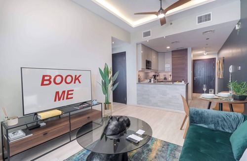 Dubai Apartment | StayShort - Peaceful 1-Bedroom with Relaxing Balcony in Liwan!