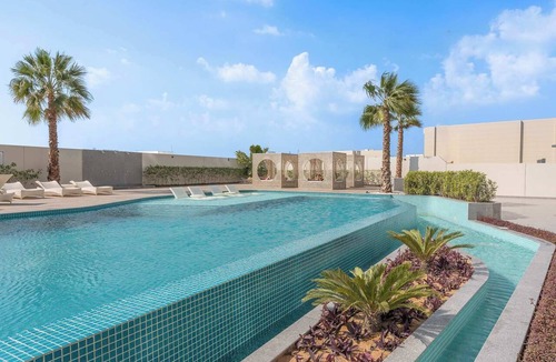 Jumeirah Village Apartment | StayShort - Sleek Studio Sleeps 2 in The Ivy Tower, JVT