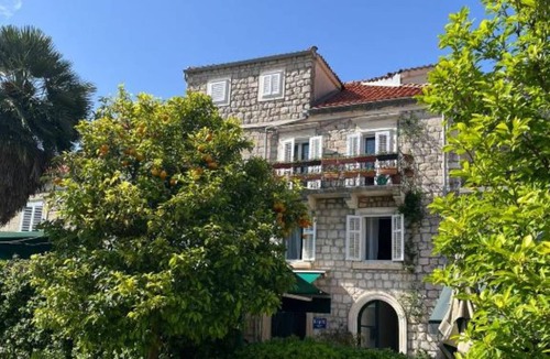 Kobas Apartment | Ston Heritage Apartment With City View
