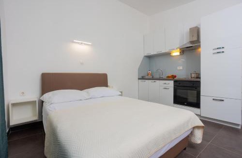 Kastel Stari Apartment | Studio apartman Maris