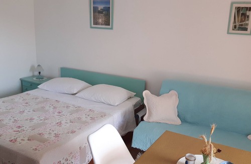 Seget Vranjica Apartment | Studio apartment Viktorija 2+1 - with balcony in Seget Vranjica near TROGIR-