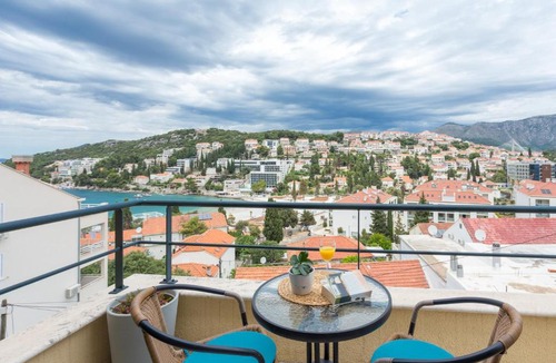 Lapad Apartment | Studio Apartment Julia with balcony and sea view