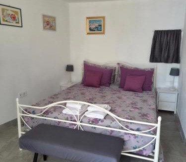 Pitve Apartment | Studio Apartment Mileta