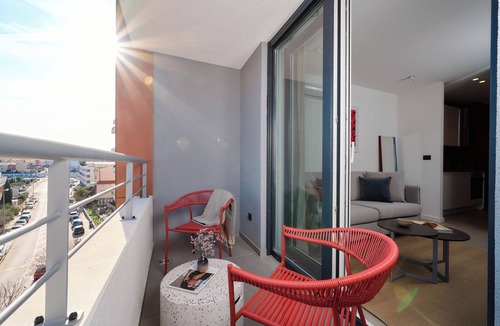 Mejasi Apartment | Studio Apartment with balcony