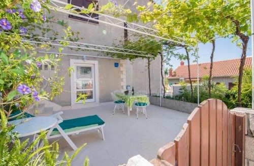 Postira Apartment | Studio apartment with terrace sea view