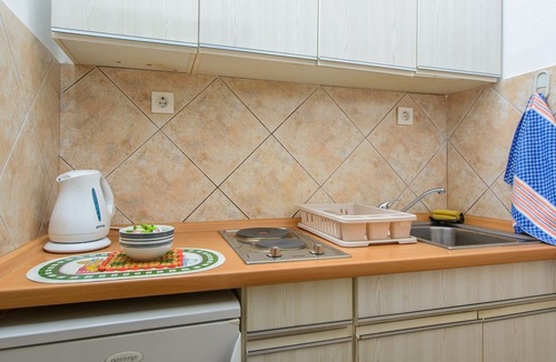 Arbanija Apartment | Studio flat near beach Arbanija, Čiovo (AS-18624-a)