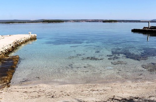 Tkon Apartment | Studio flat near beach Tkon, Pašman (AS-21391-a)