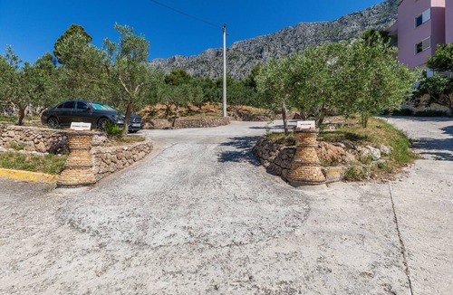 Lokva Rogoznica Apartment | Studio flat with terrace and sea view Lokva Rogoznica, Omiš (AS-24321-a)
