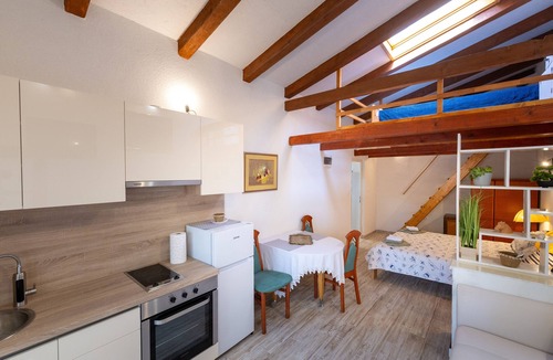 Stari Grad Apartment | Studio flat with a swimming pool Stari Grad, Hvar (AS-22986-a)