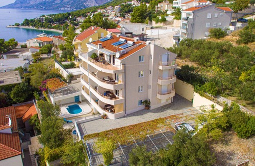 Brela Apartment | Studio flat with a swimming pool Brela, Makarska (AS-20066-b)